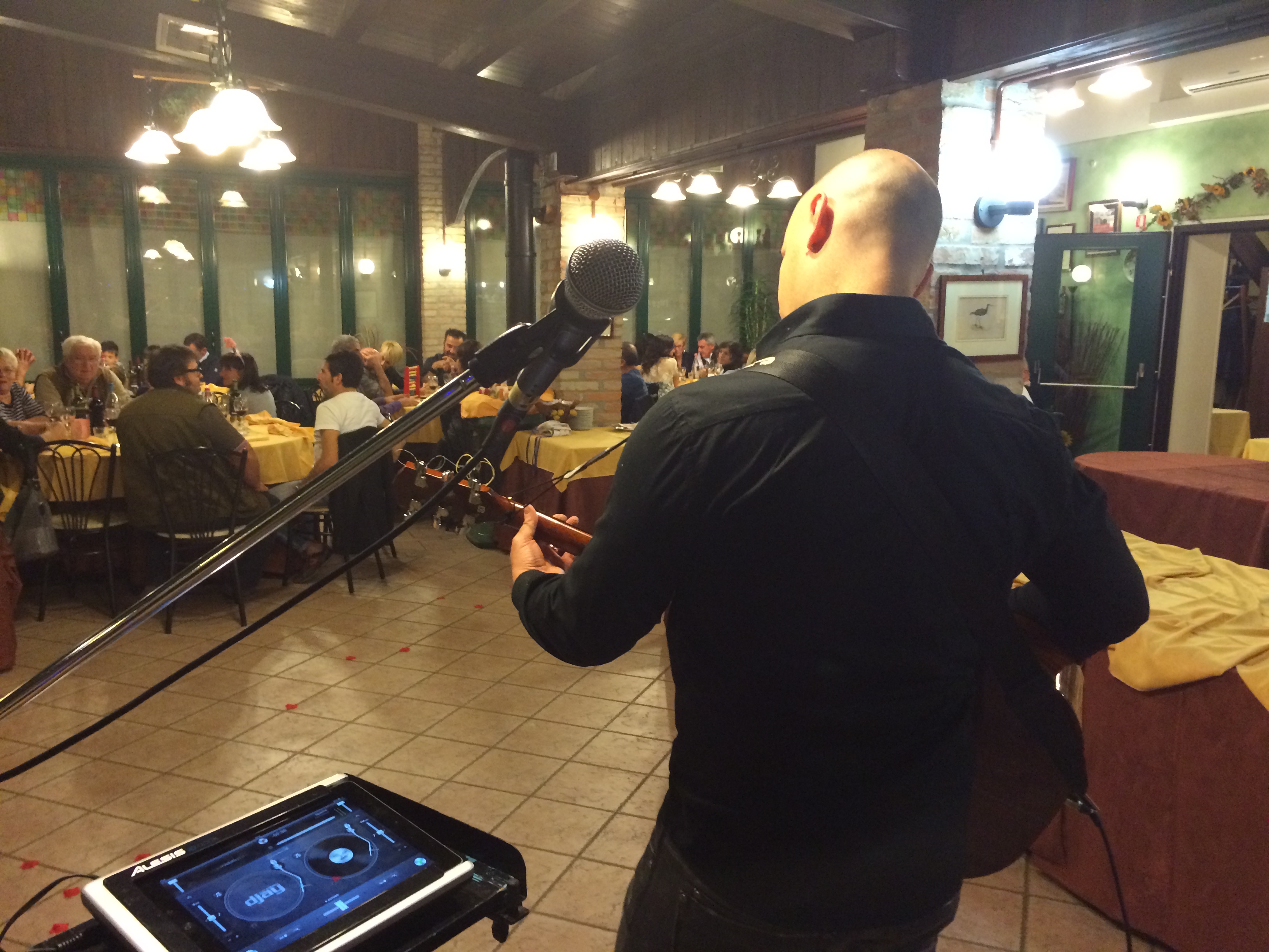 Matteo Volta durante un evento live